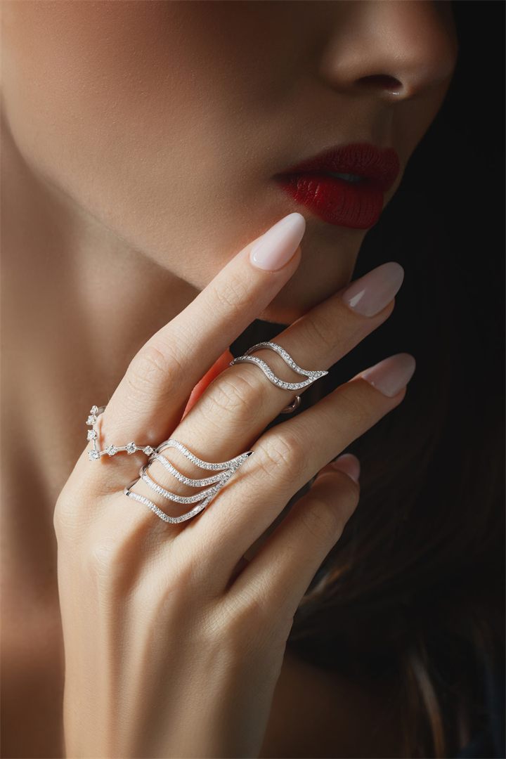 Fashion and beauty photography in Dubai by Moataz Hachem