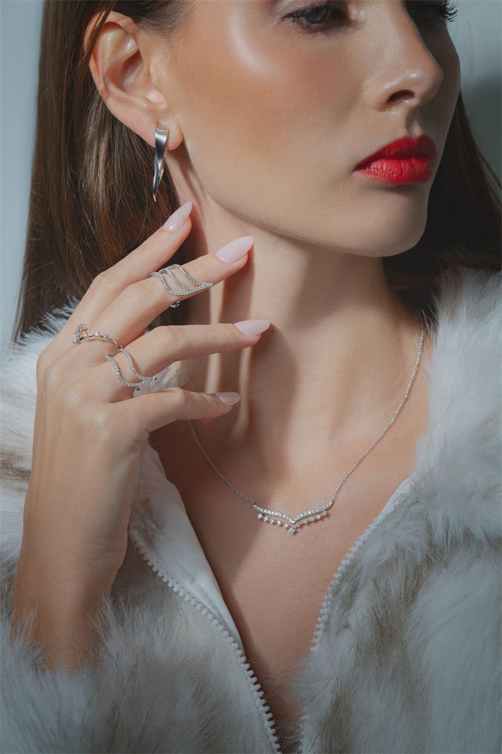 Fashion and beauty photography in Dubai by Moataz Hachem
