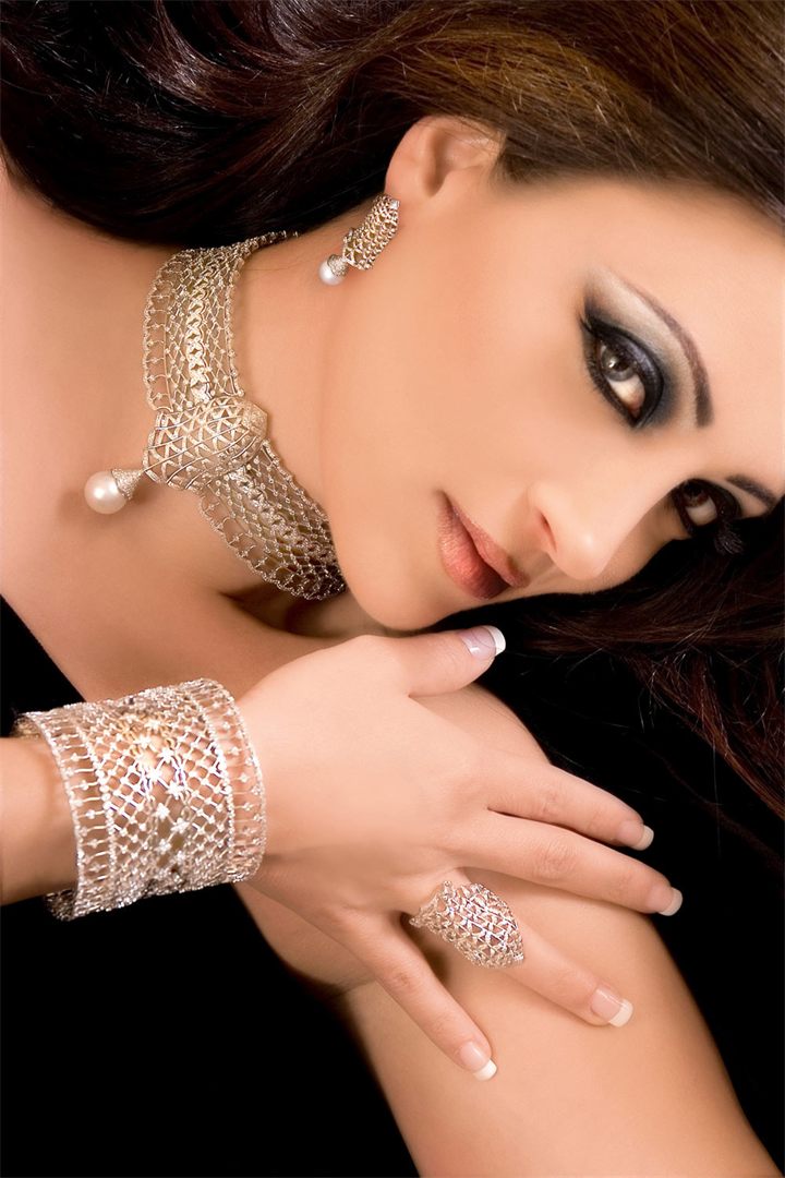 Fashion and beauty photography in Dubai by Moataz Hachem