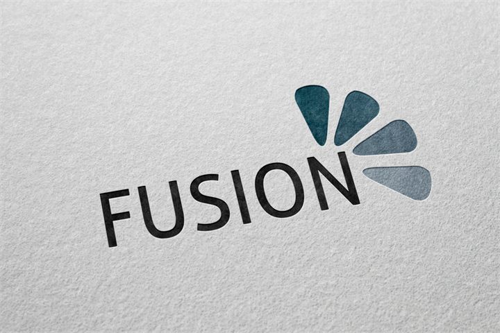 Graphic and logo design in Dubai by Moataz Hachem