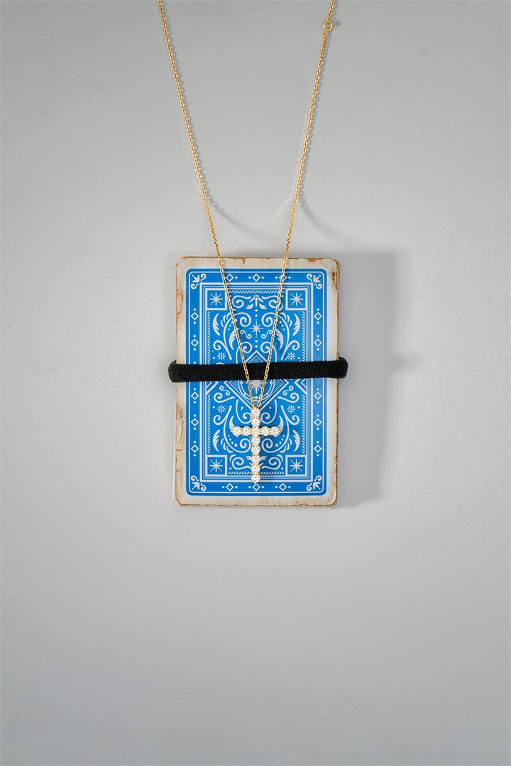Fine jewellery photography by Moataz Hachem, Dubai