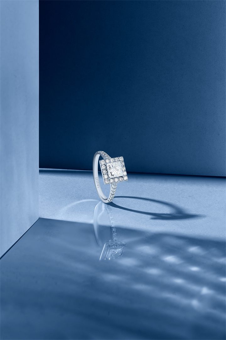 Fine jewellery photography by Moataz Hachem, Dubai