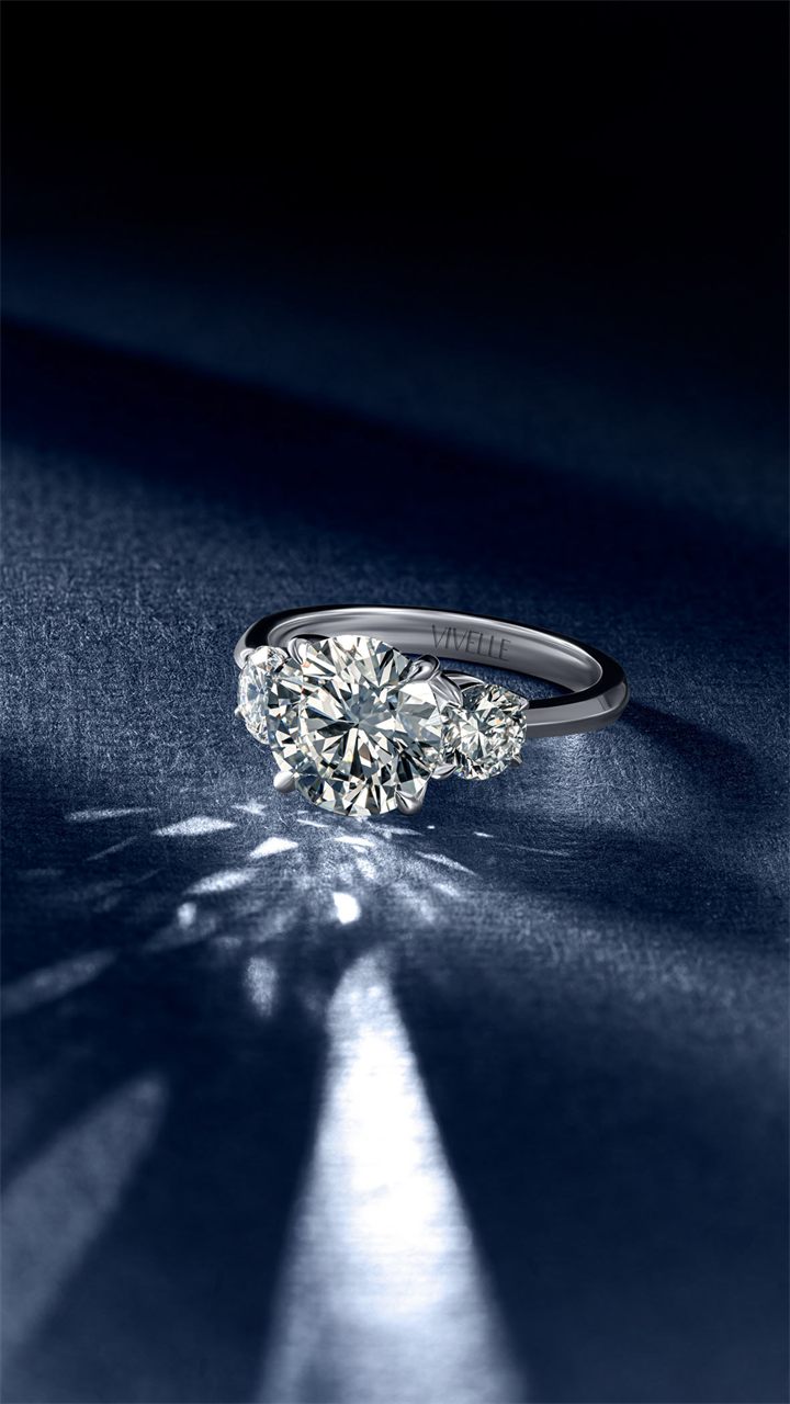 Fine jewellery photography by Moataz Hachem, Dubai
