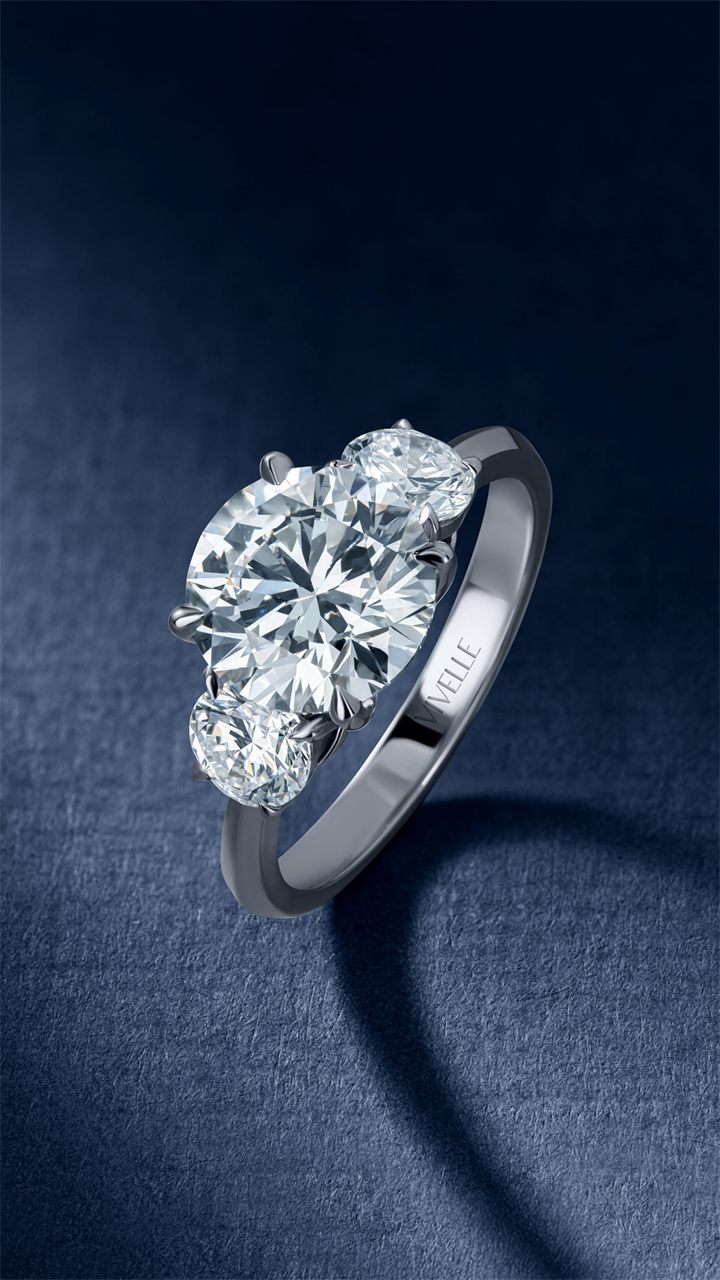 Fine jewellery photography by Moataz Hachem, Dubai