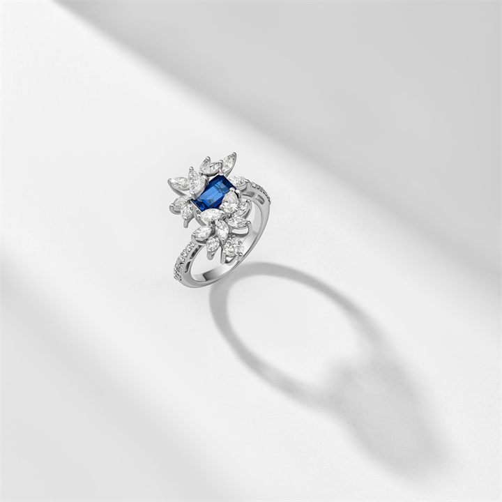 Fine jewellery photography by Moataz Hachem, Dubai