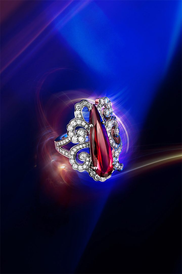 Fine jewellery photography by Moataz Hachem, Dubai