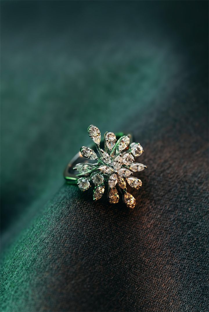 Fine jewellery photography by Moataz Hachem, Dubai
