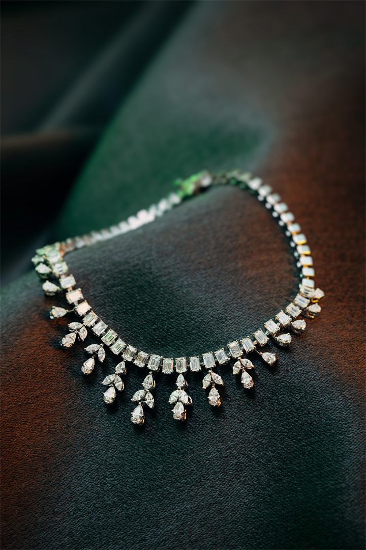 Fine jewellery photography by Moataz Hachem, Dubai