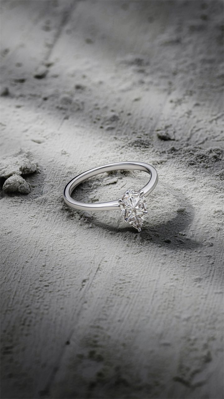 Fine jewellery photography by Moataz Hachem, Dubai