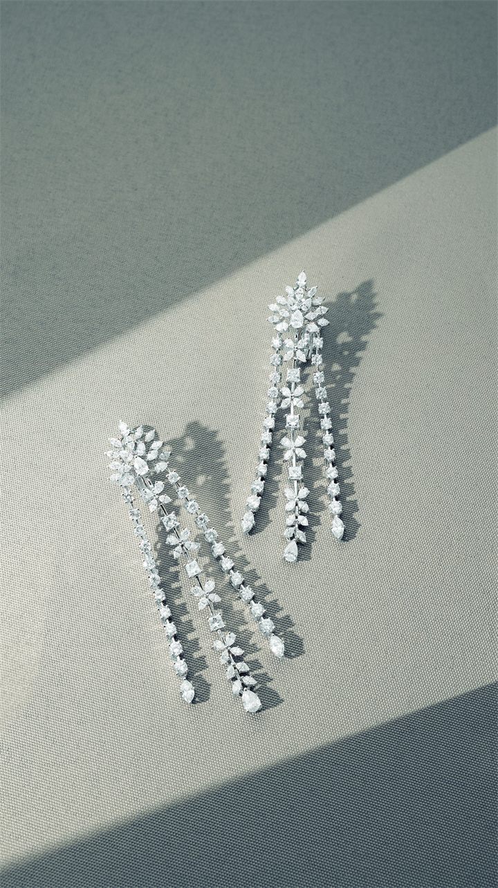 Fine jewellery photography by Moataz Hachem, Dubai