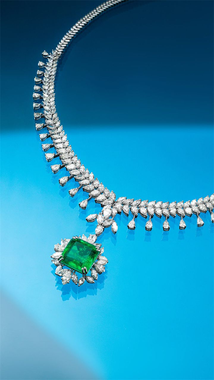 Fine jewellery photography by Moataz Hachem, Dubai