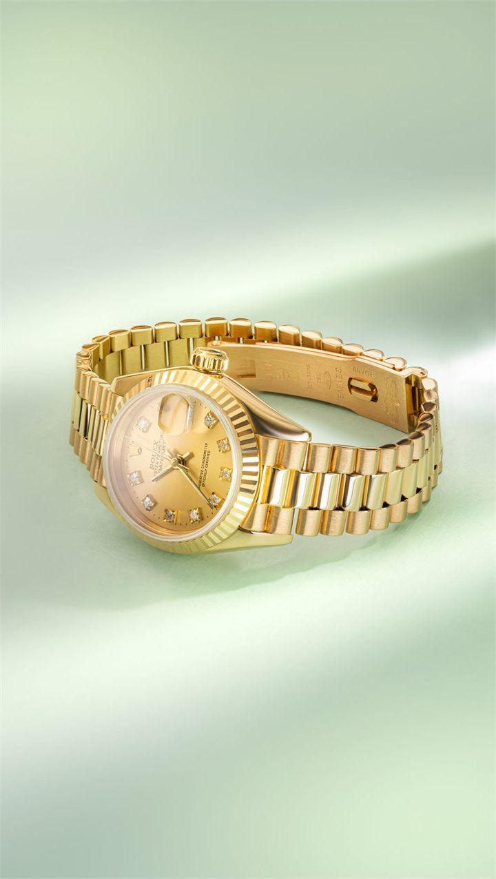Fine jewellery photography by Moataz Hachem, Dubai