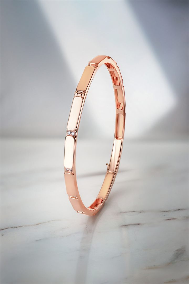 Fine jewellery photography by Moataz Hachem, Dubai