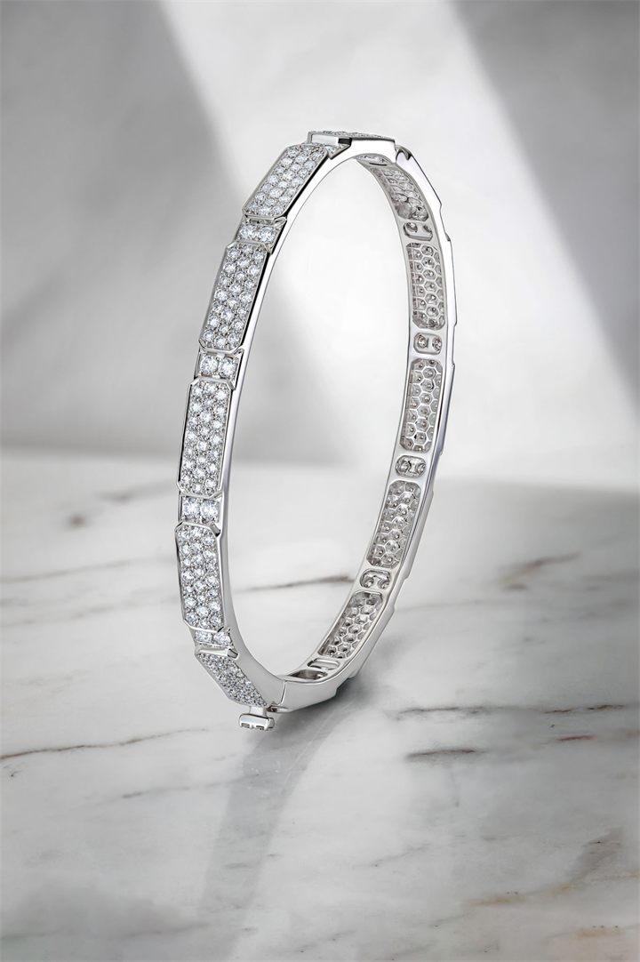 Fine jewellery photography by Moataz Hachem, Dubai