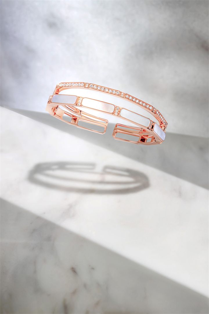 Fine jewellery photography by Moataz Hachem, Dubai