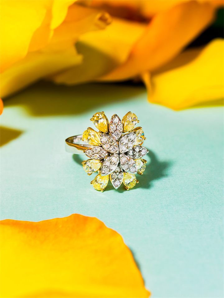 Fine jewellery photography by Moataz Hachem, Dubai