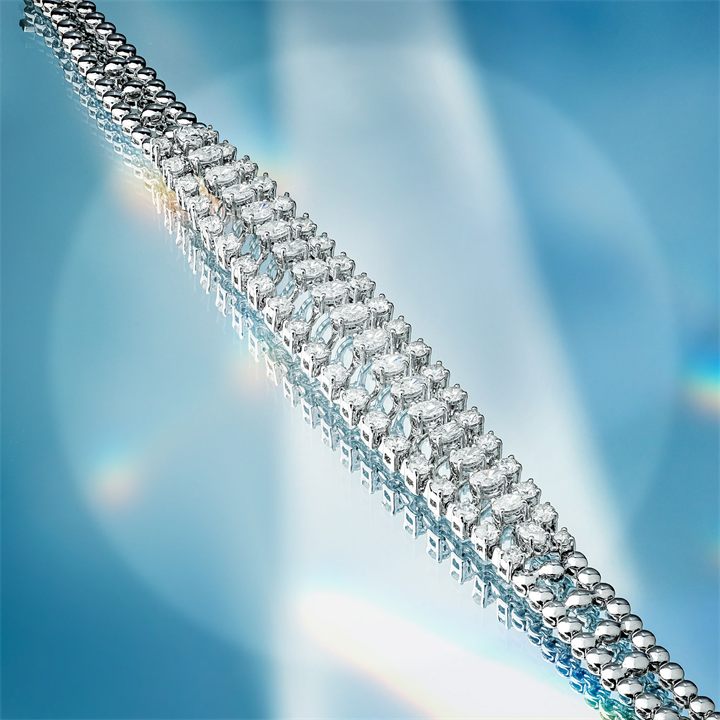 Fine jewellery photography by Moataz Hachem, Dubai