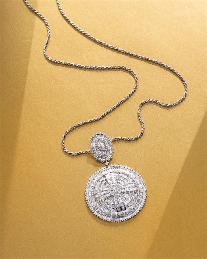 Fine jewellery photography by Moataz Hachem, Dubai