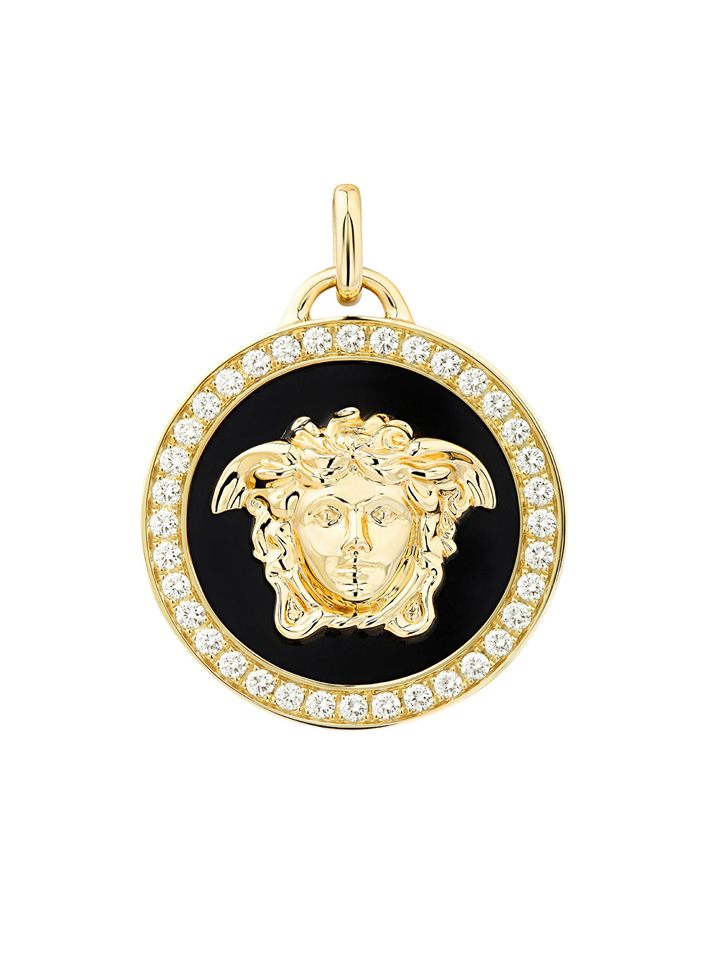 Fine jewellery photography by Moataz Hachem, Dubai