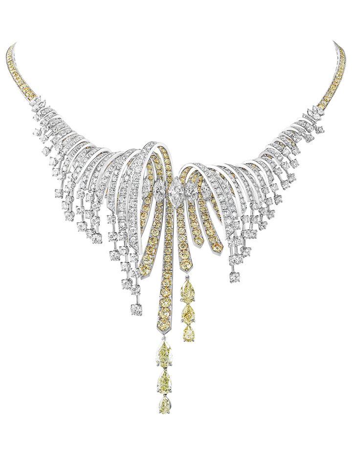 Fine jewellery photography by Moataz Hachem, Dubai