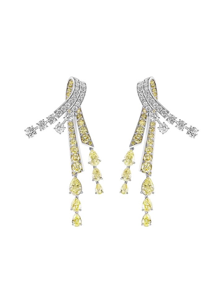 Fine jewellery photography by Moataz Hachem, Dubai