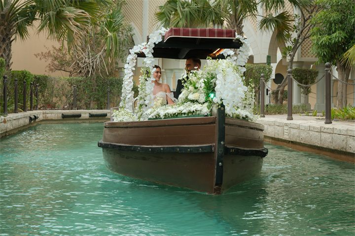 People and lifestyle photography in Dubai by Moataz Hachem