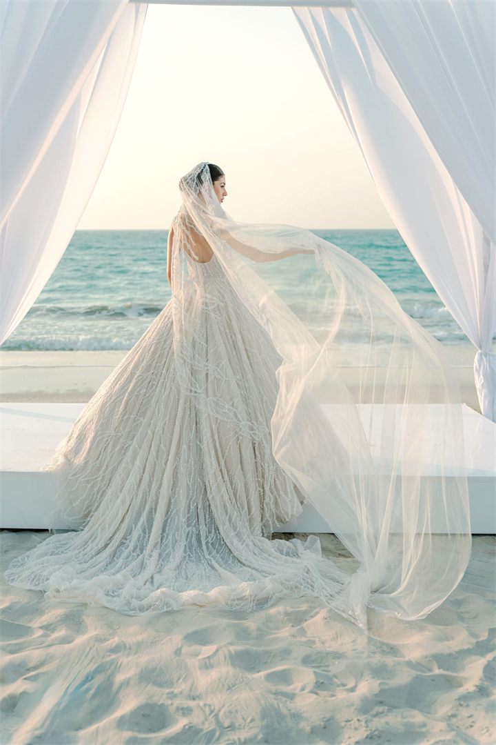 People and lifestyle photography in Dubai by Moataz Hachem