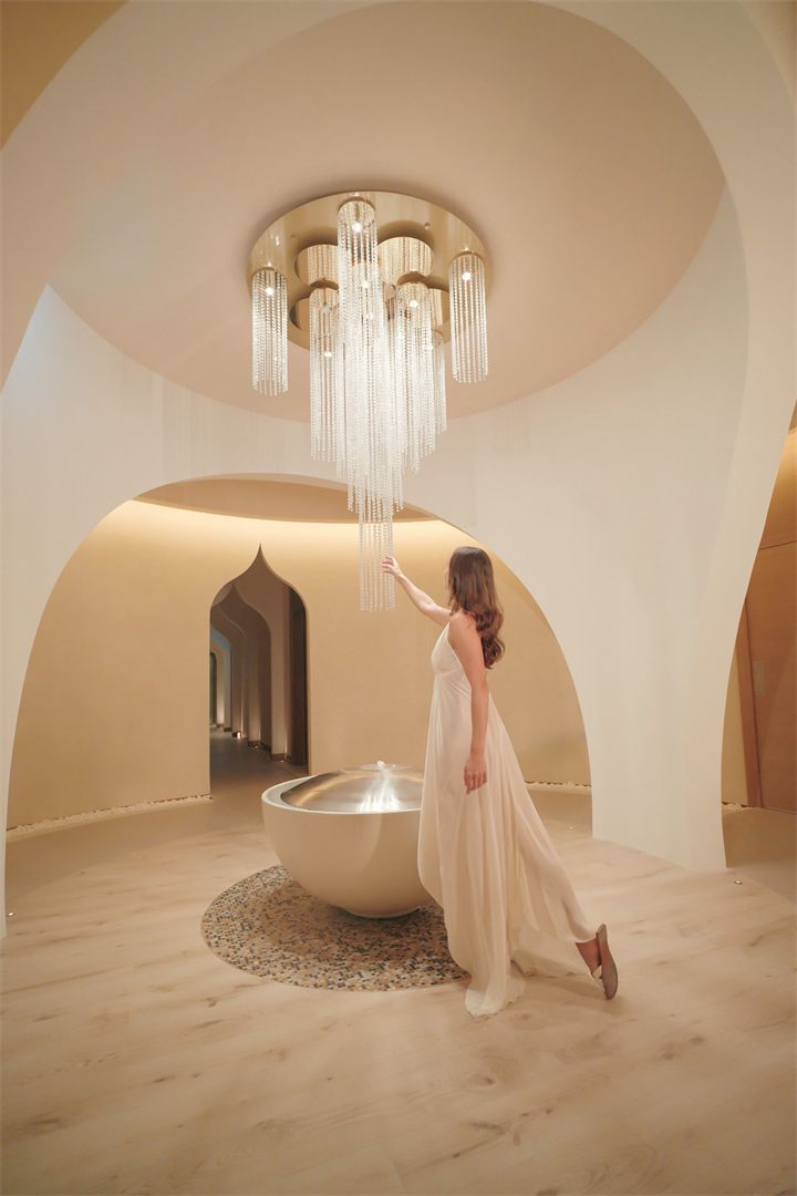 People and lifestyle photography in Dubai by Moataz Hachem