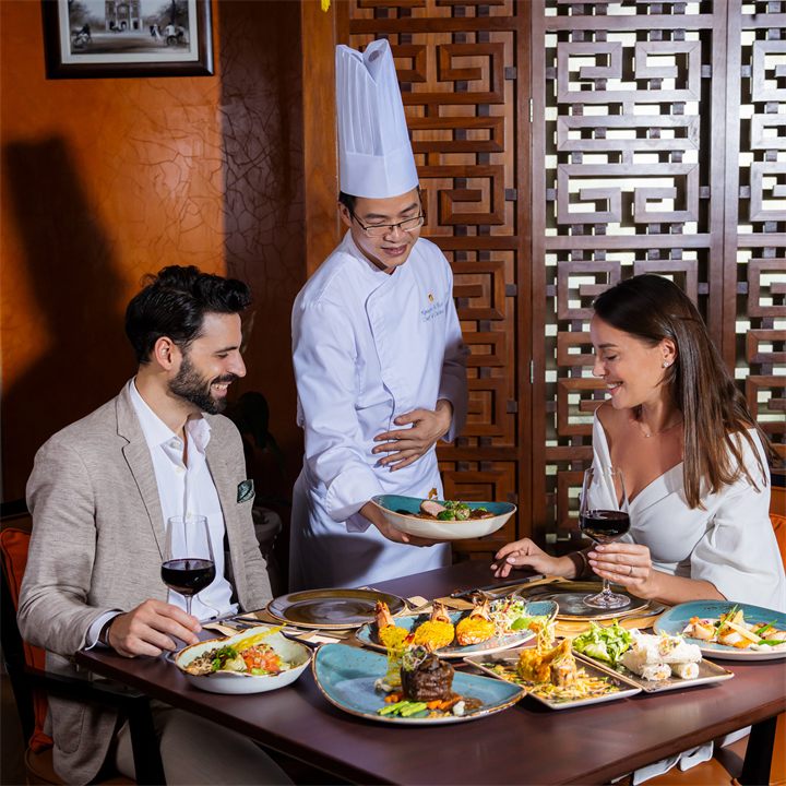 People and lifestyle photography in Dubai by Moataz Hachem