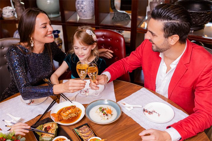 People and lifestyle photography in Dubai by Moataz Hachem